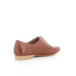 Andre Derbies & Richelieus | Nini Camel